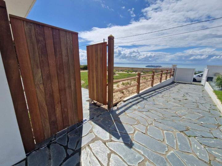 Fermetures extérieures  Étretat