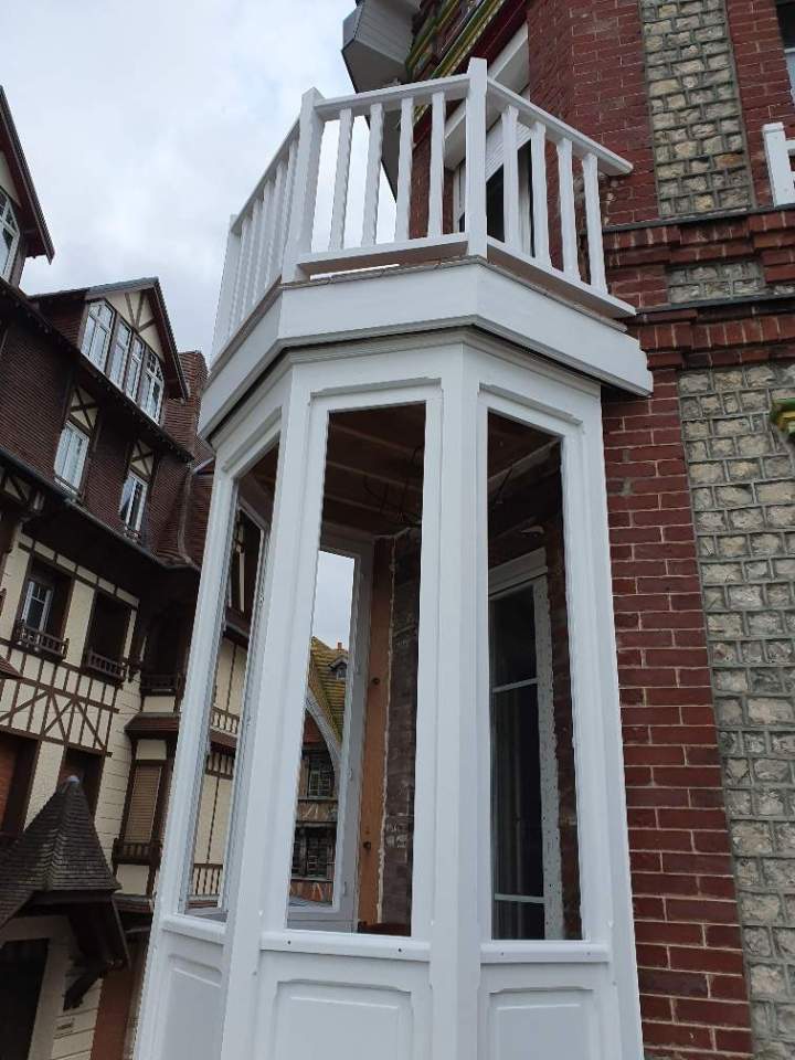 Pose de menuiseries extérieures Étretat